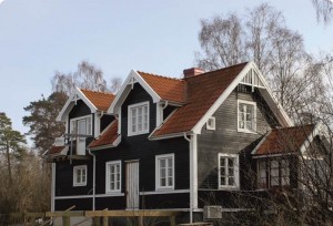 Totalrenoverat + tillbyggt. Vatten och avlopp har även tillkommit. Fantastiskt förvandling. Detaljer hämtade från 1930-talet.